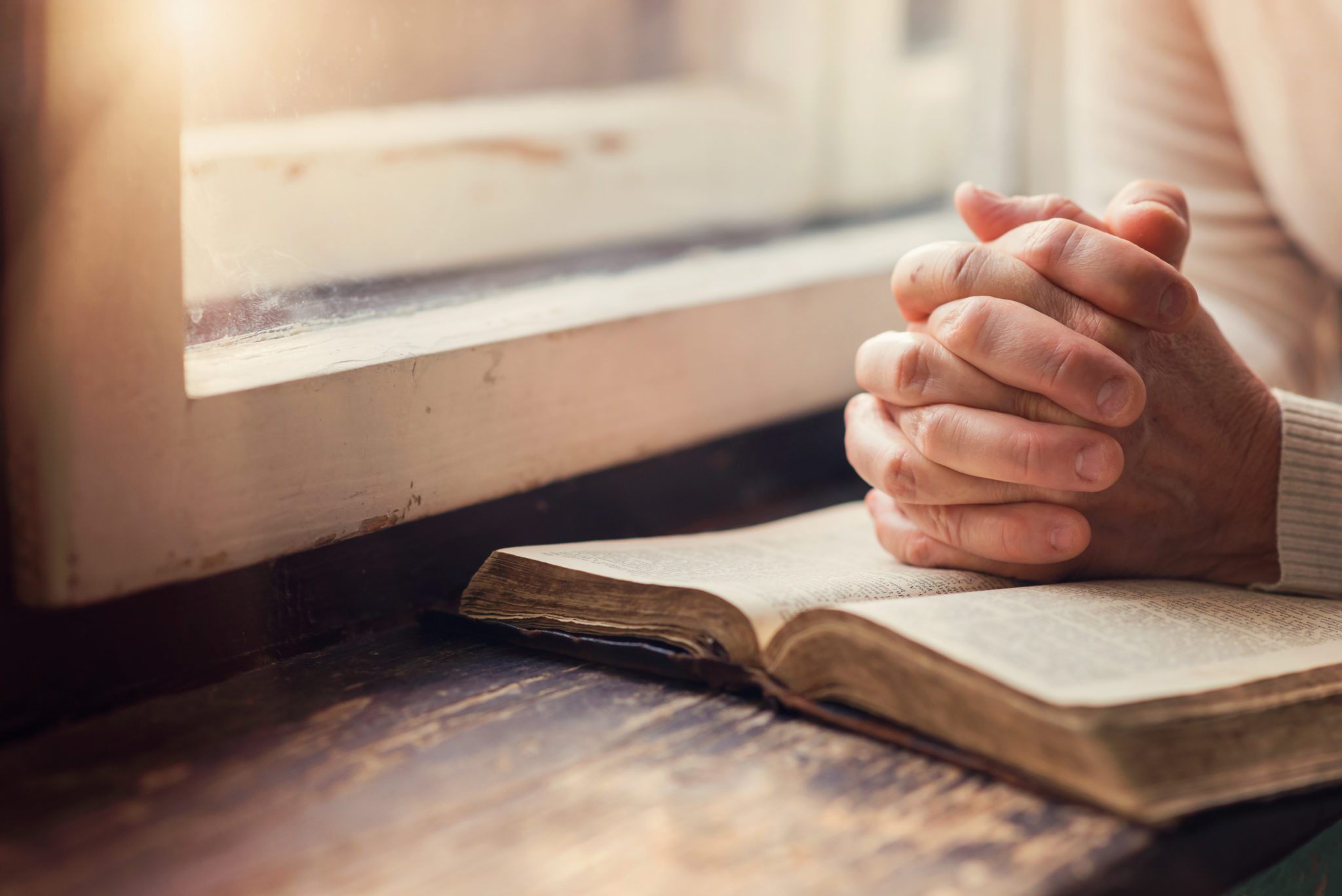 89.5 KVNE East Texas Christian Radio 10 Prayers for Mom Heard On Air Blog Featured Image